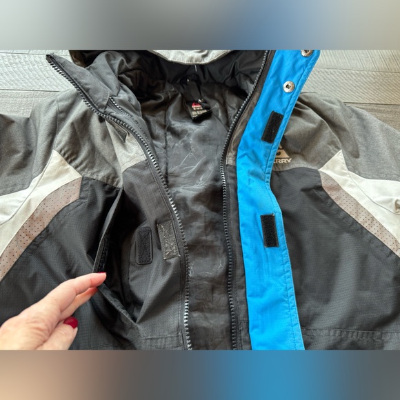 2-in-1 Gerry’s Youth Jacket. Size Medium (10-12) Preowned/Good Condition. - Picture 15 of 16